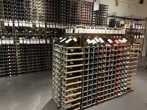 Retail Floor To Ceiling Mounted Wine Racks