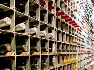 Wine Racks For Chilled Environments In Restaurants